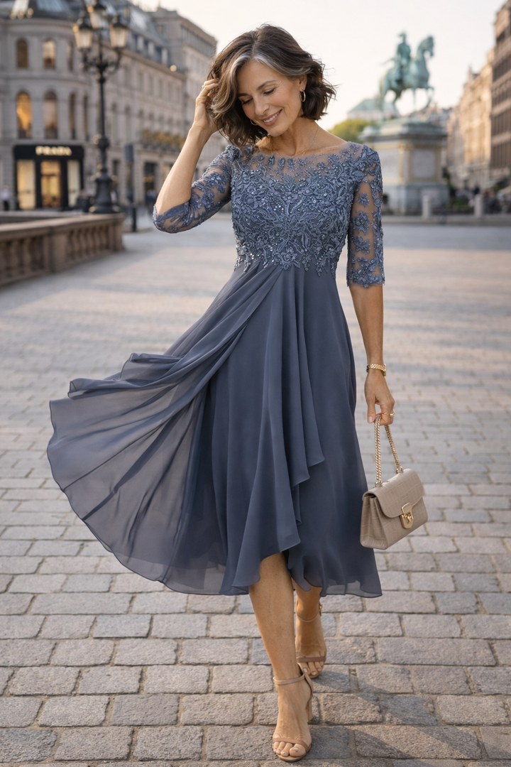 Lea – Elegantes Midikleid aus Spitze
