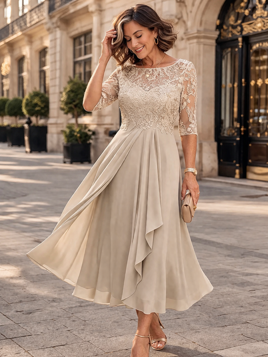 Lea – Elegantes Midikleid aus Spitze